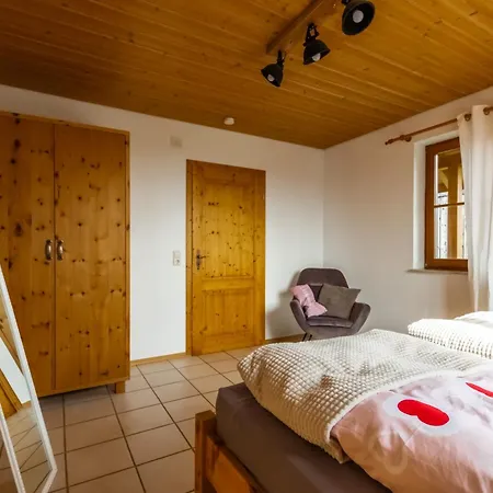 Appartement Auf Dem Bauernhof Meckenbeuren