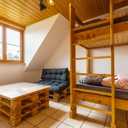 Appartamento In Laendlicher Lage *