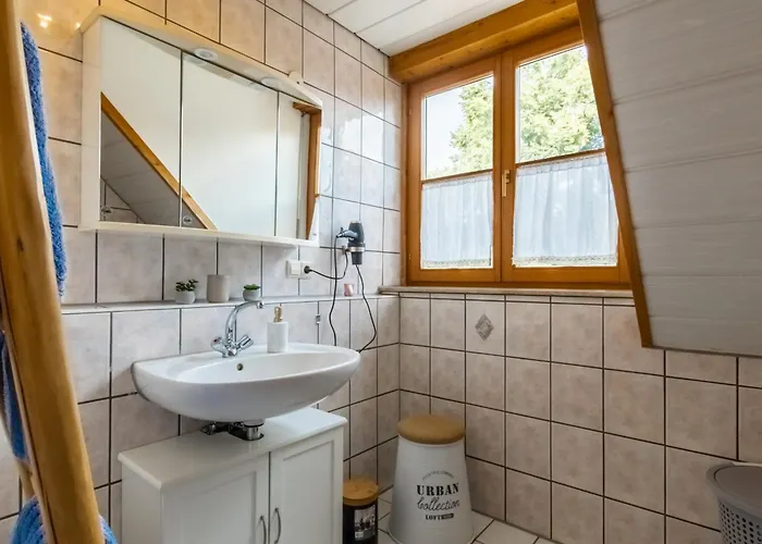 In Laendlicher Lage *